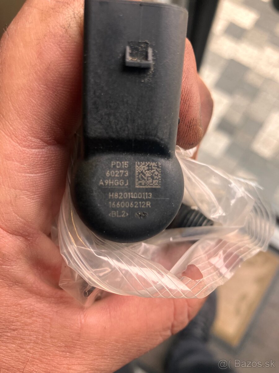 Trysky mercedes w 246 166006212R iba watsap alebo mail