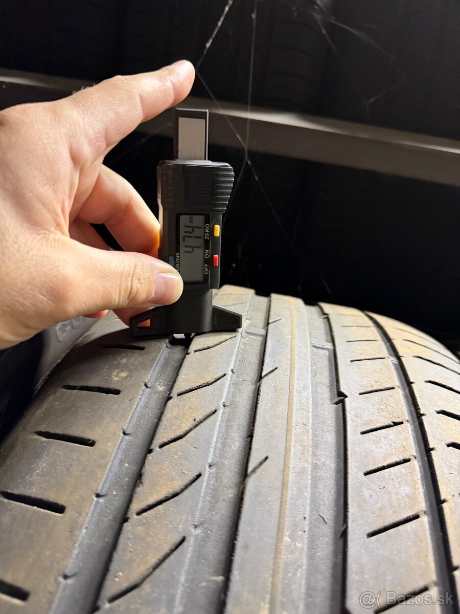 Predám 2ks letne Pneu