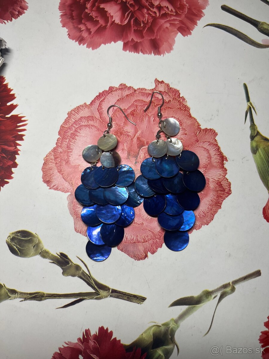 Muške nausnice nové