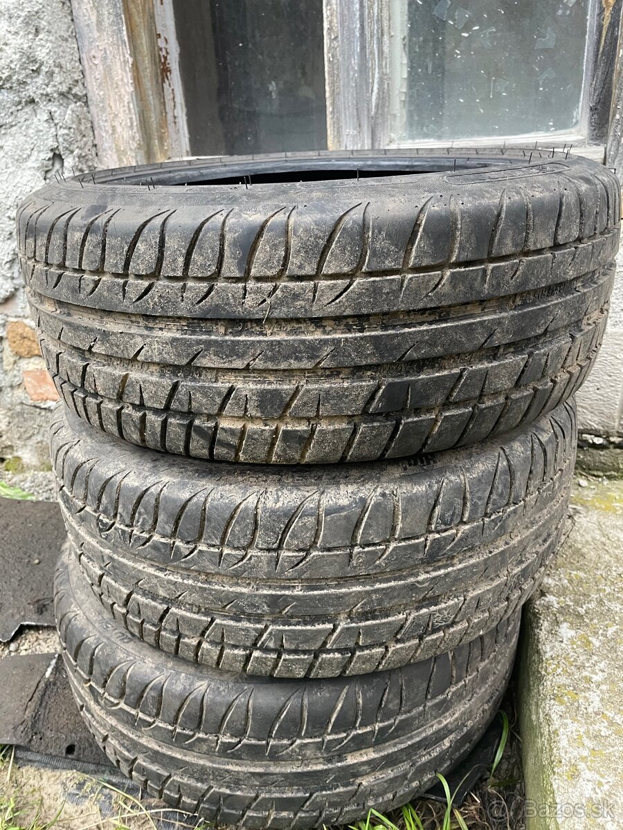 195/45 r16