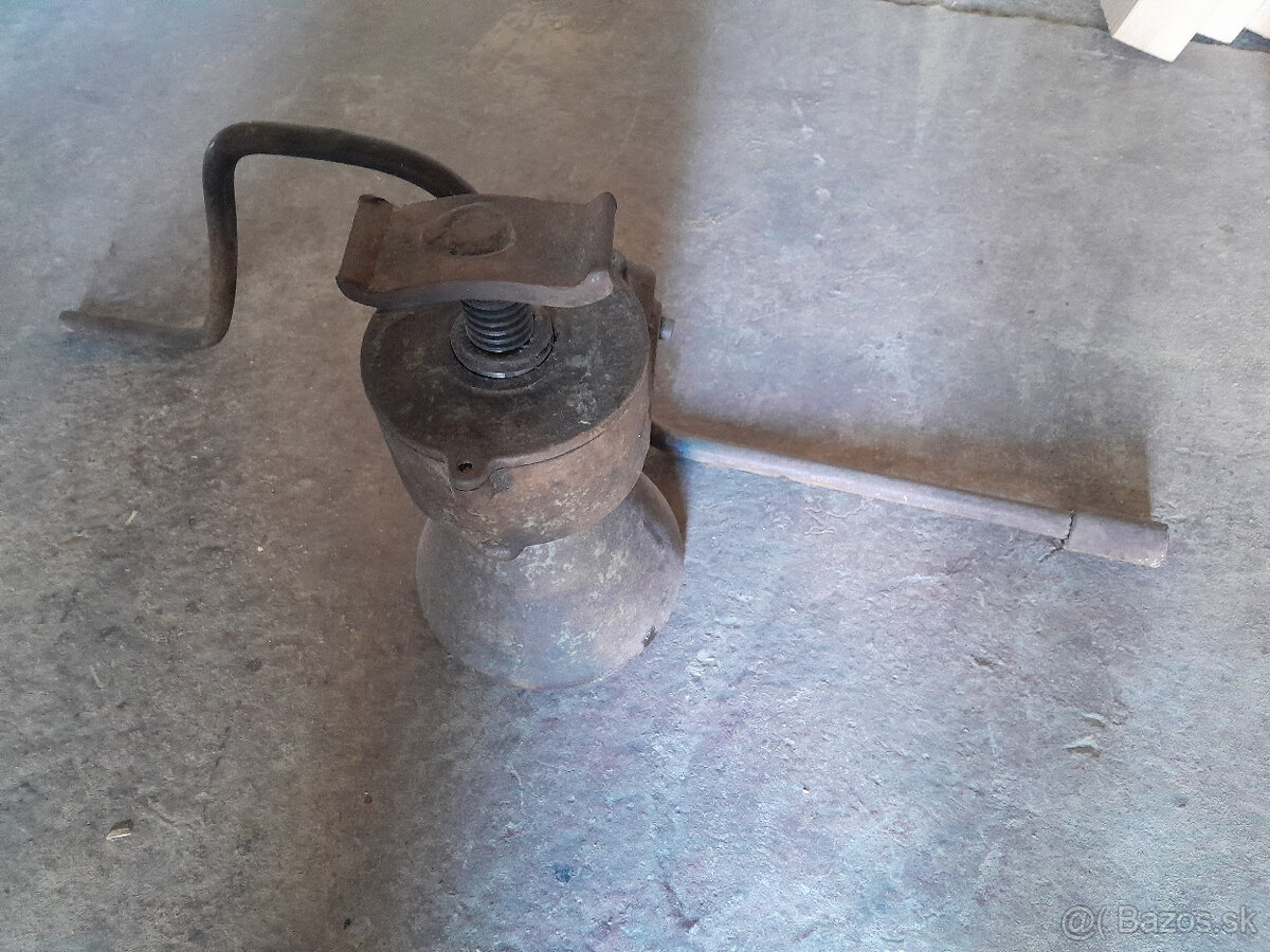 Predám retro zdvihák na veterán