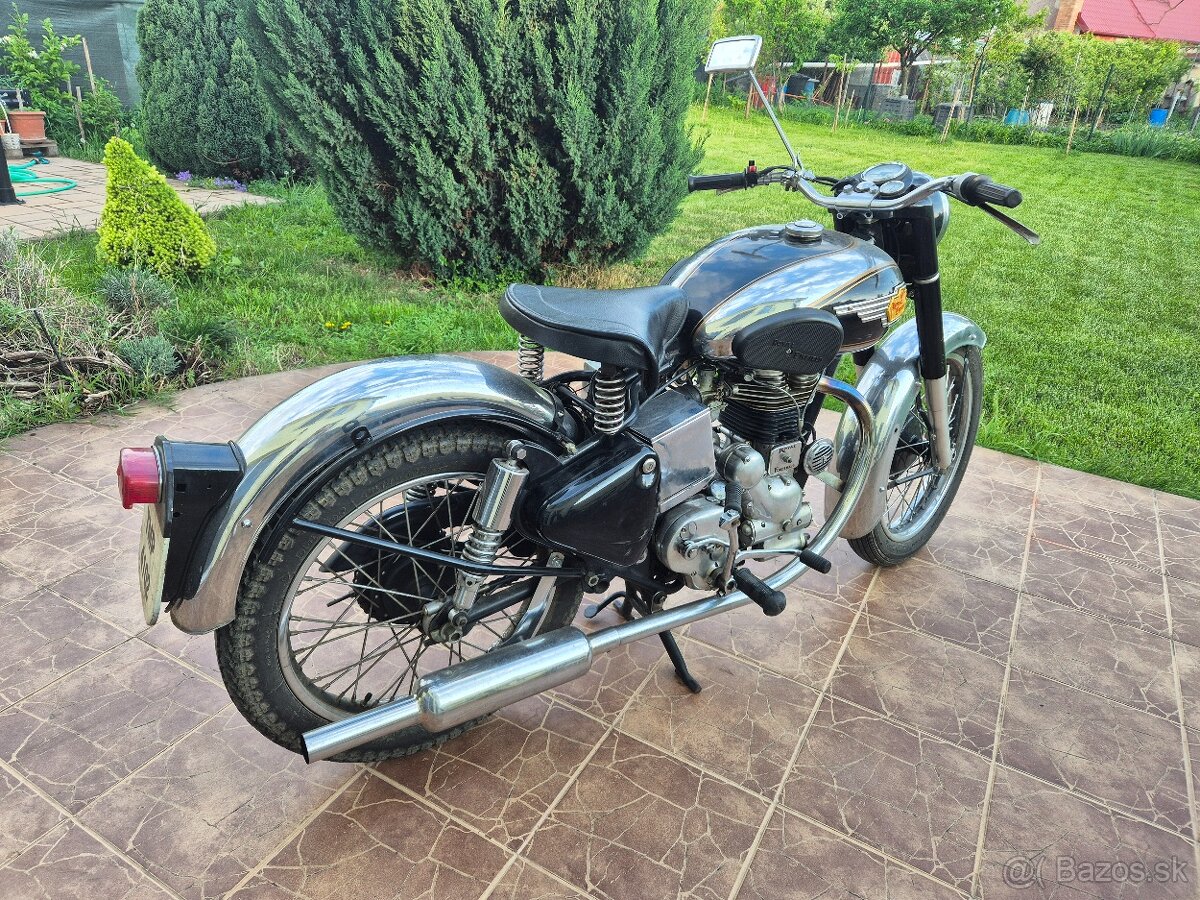 Royal Enfield Bullet 350 rok 1972