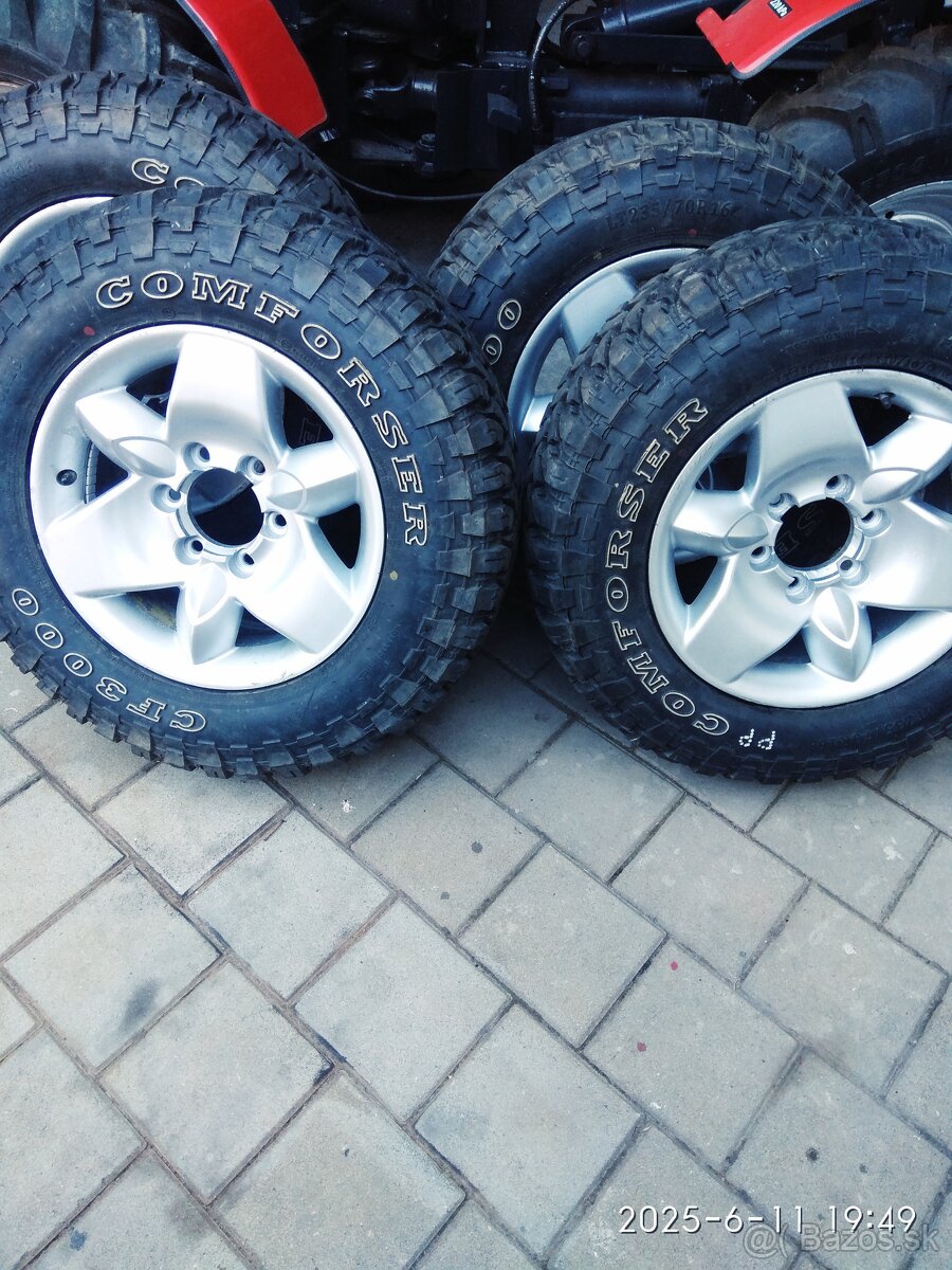 235/70 R16