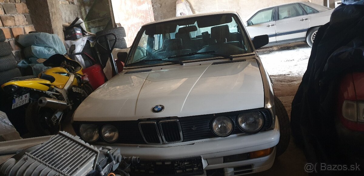 Bmw e28 524td renovacia projekt