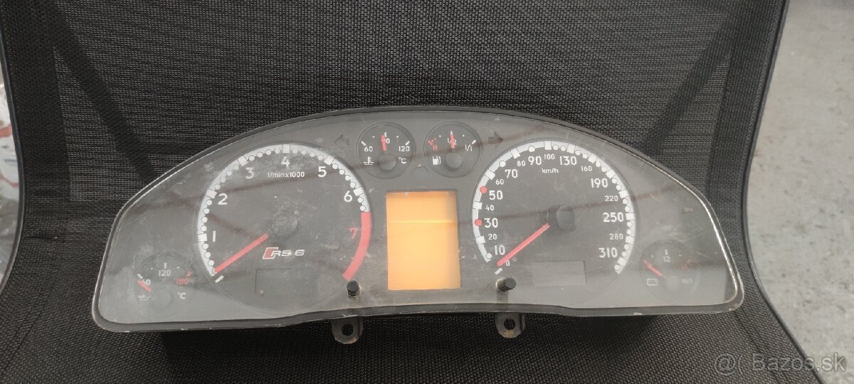 Budíky A6 RS6