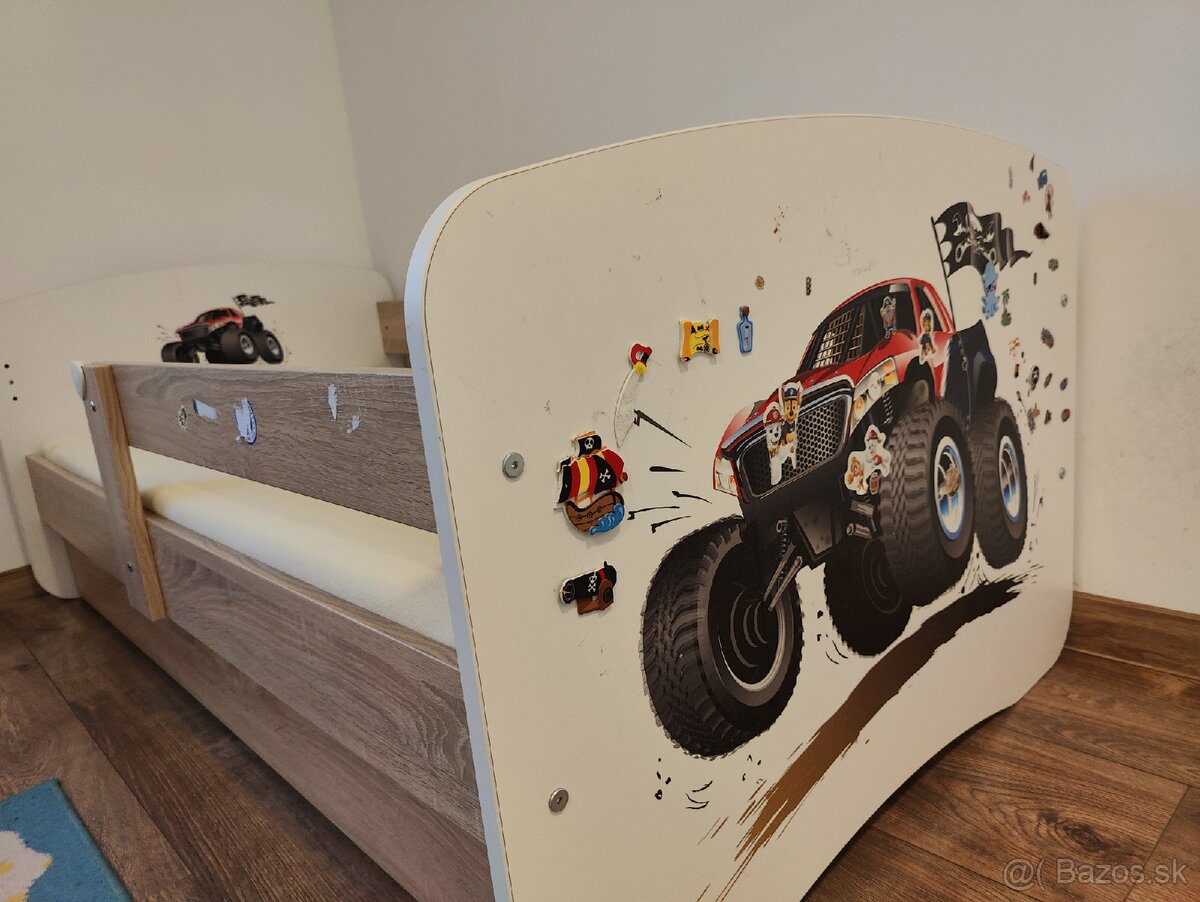 Predám detsku postel 160x80 s matracom