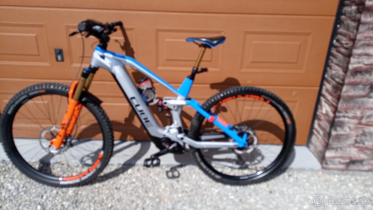 Cube Action Team Stereo Hybrid Nyon 625 - Elektro bicykel