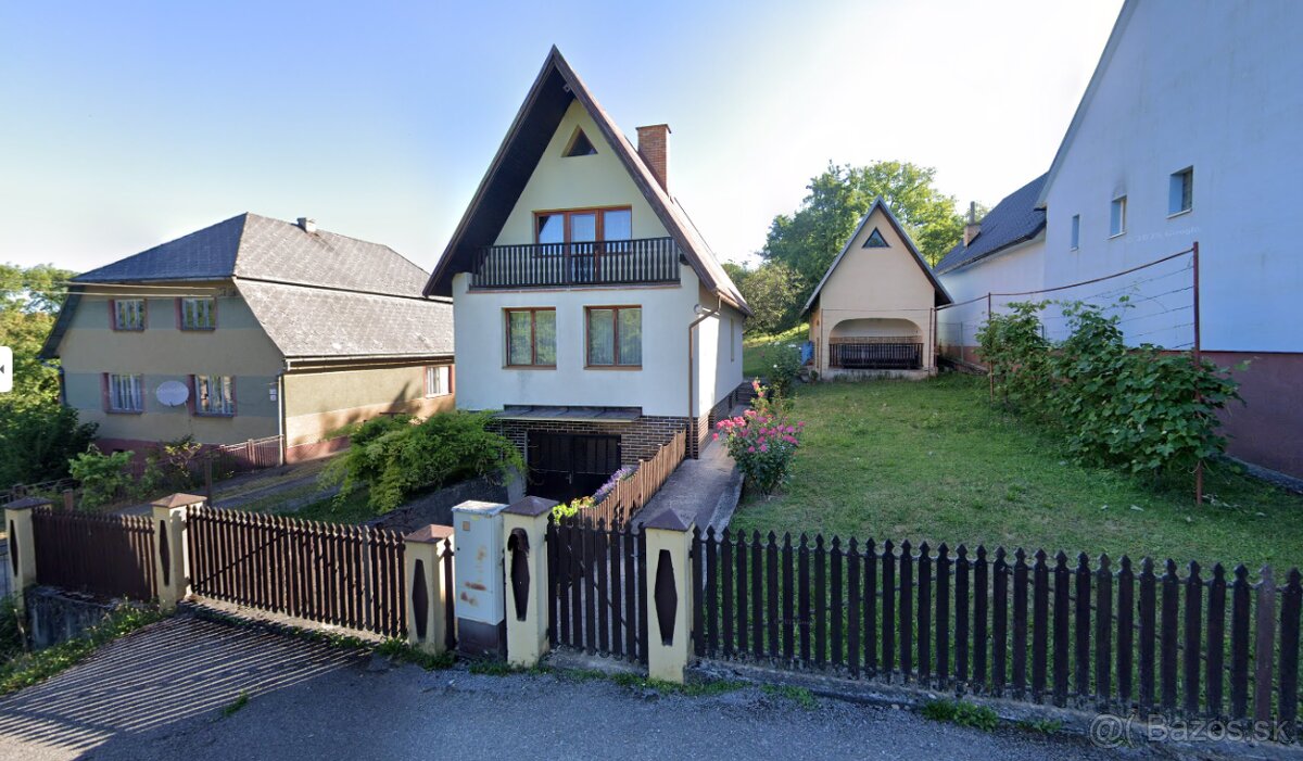 Rodinný dom – veľký pozemok 3 000 m² – Streženice (Štepnická