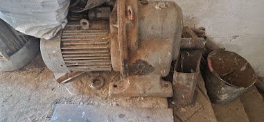 Predam elektro motory, cerpadla, zvarack a ine stroje