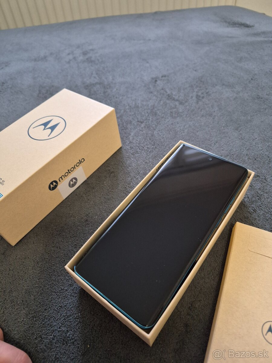 Motorola edge40 NEO