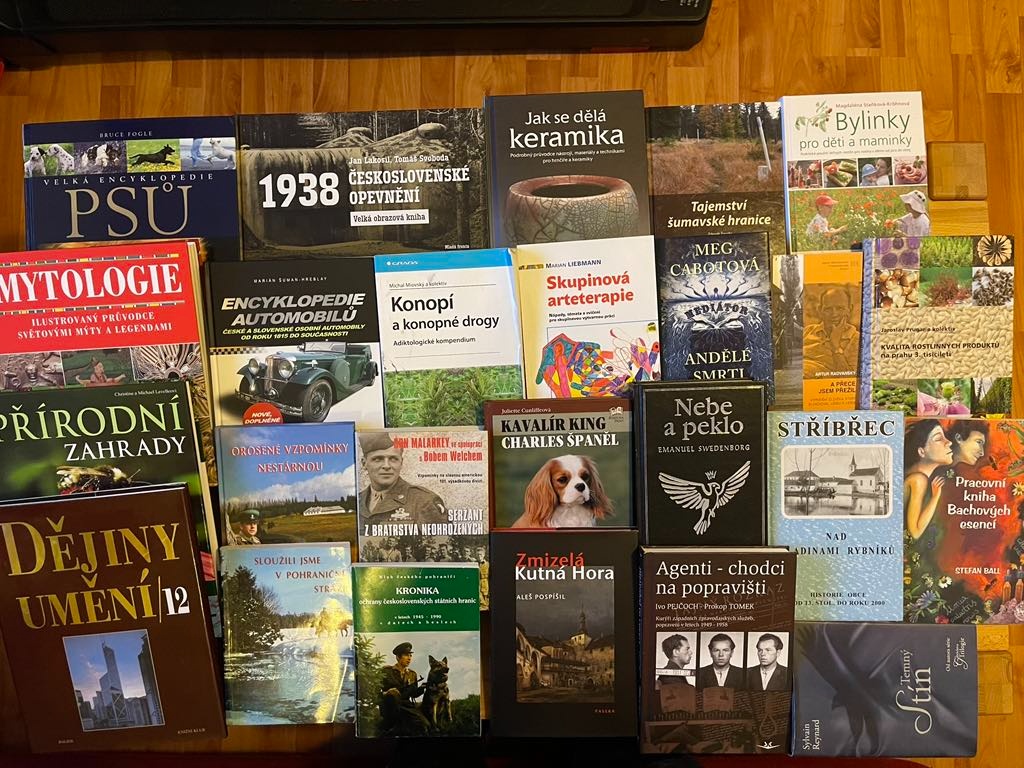 Tarot,Sklípkani,Karel IV,Živá voda,Věk urozených,opevnění