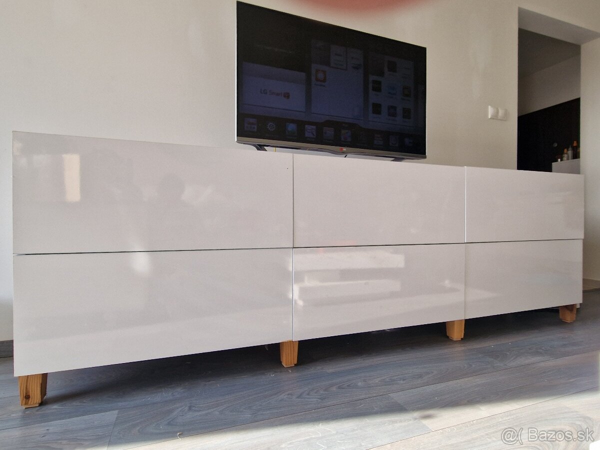 Komoda, biela, leskla