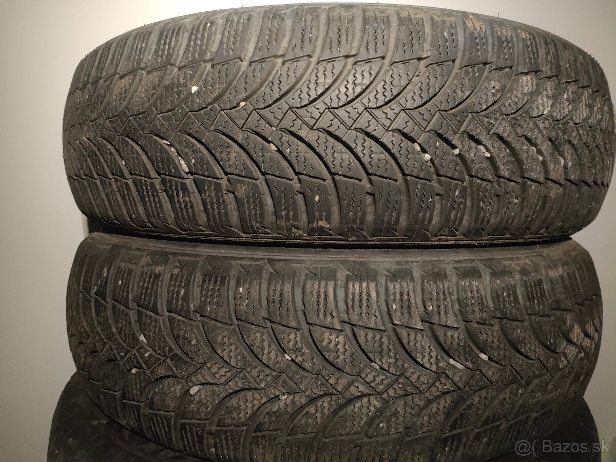 175/65R15 84T