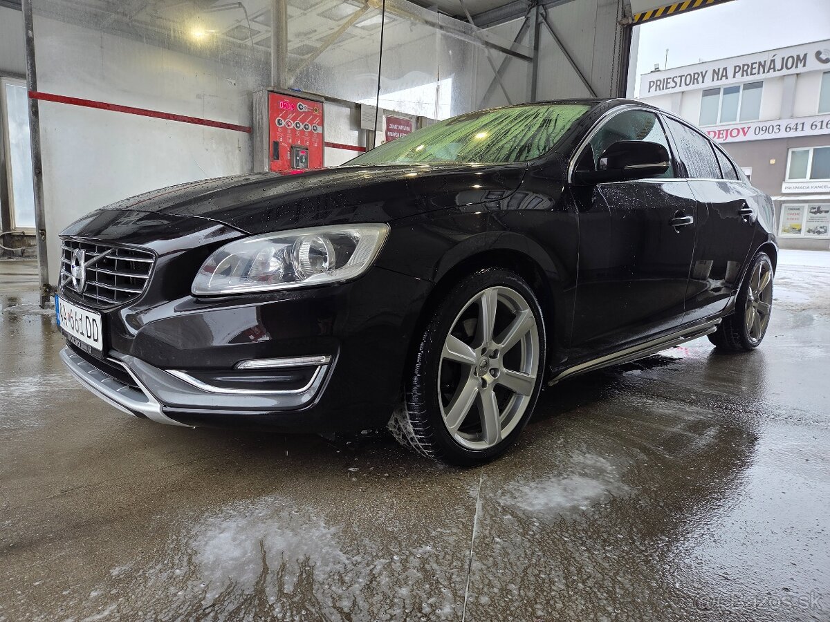 Volvo S60