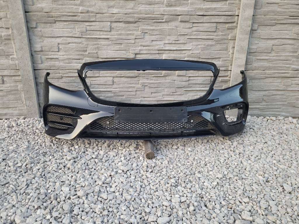 MERCEDES E W238 AMG PREDNY NARAZNIK