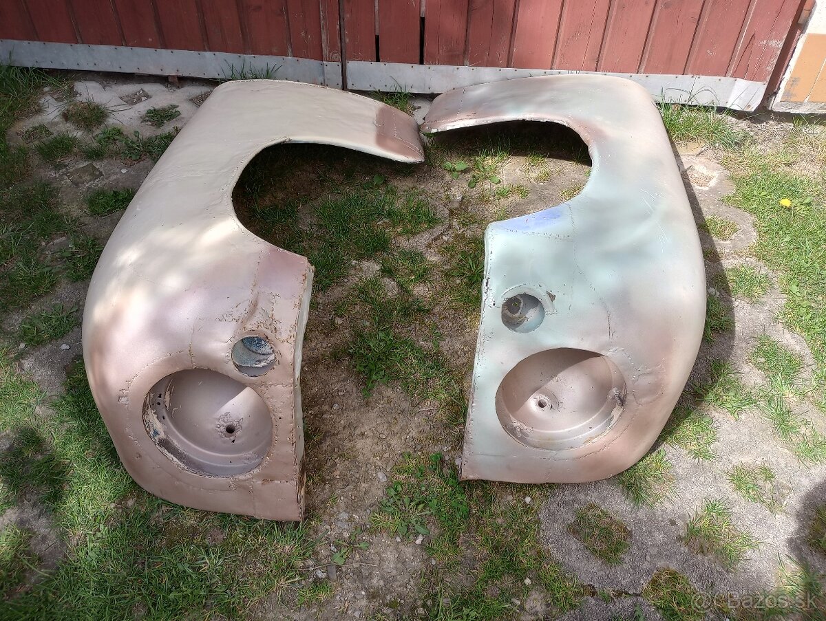 Škoda 1200 1201 stw sanitka sedan