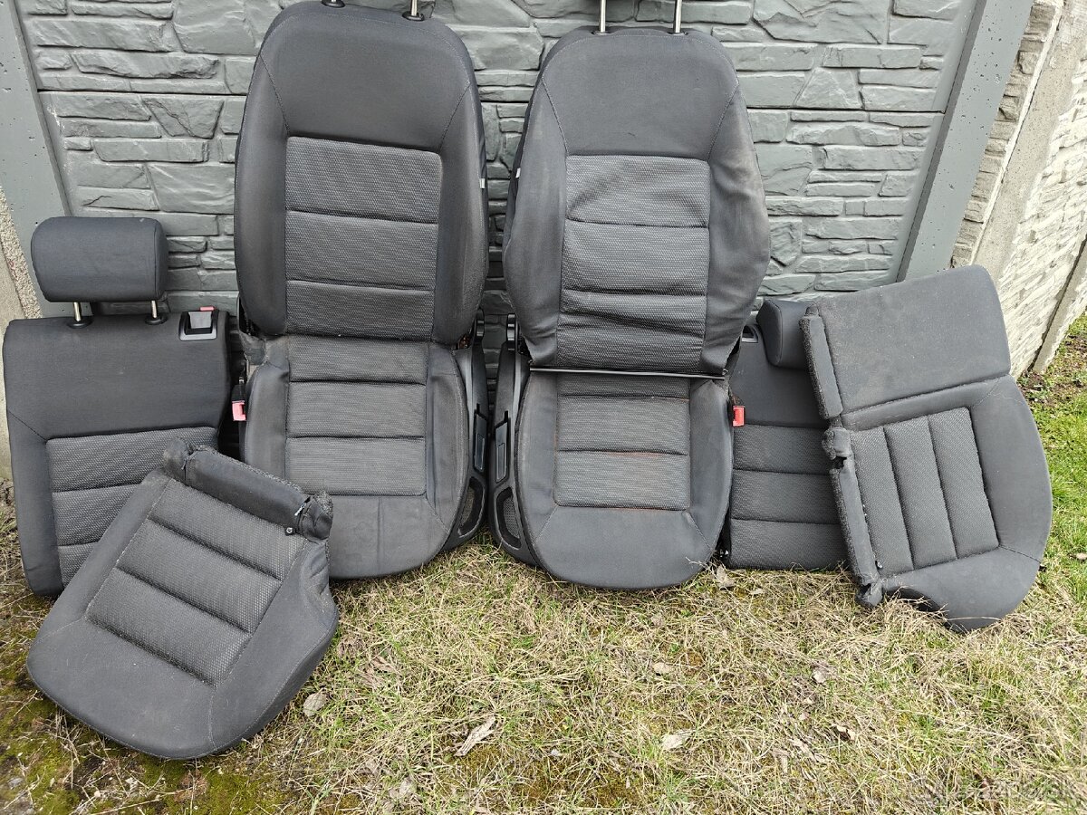 Sedačky Škoda Octavia 2