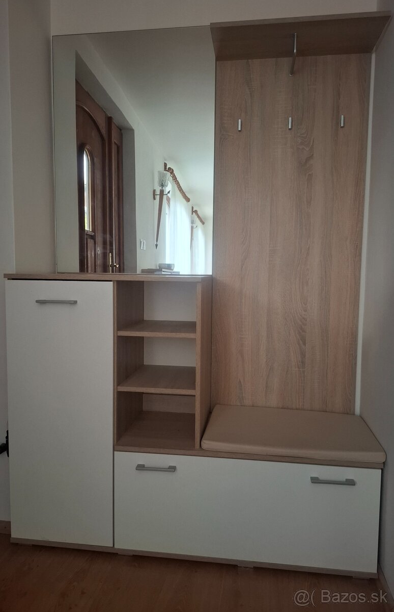 Predám predsieňovú zostavu