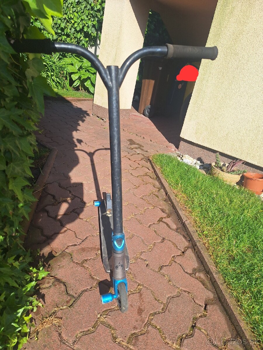 Freestyle kolobezka Chili Machine