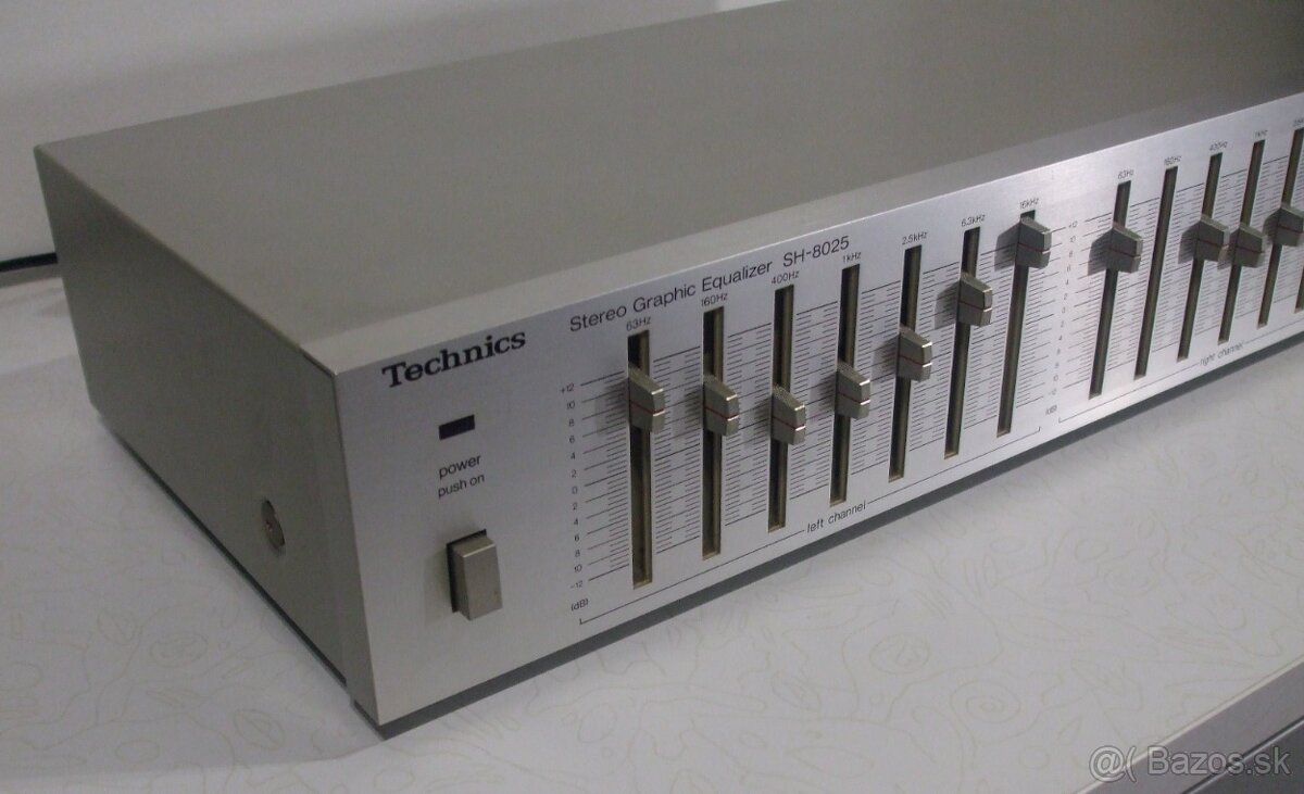 Equalizer strieborny 2x7 pasmovy TECHNICS SH-8025 vyr. JAPAN