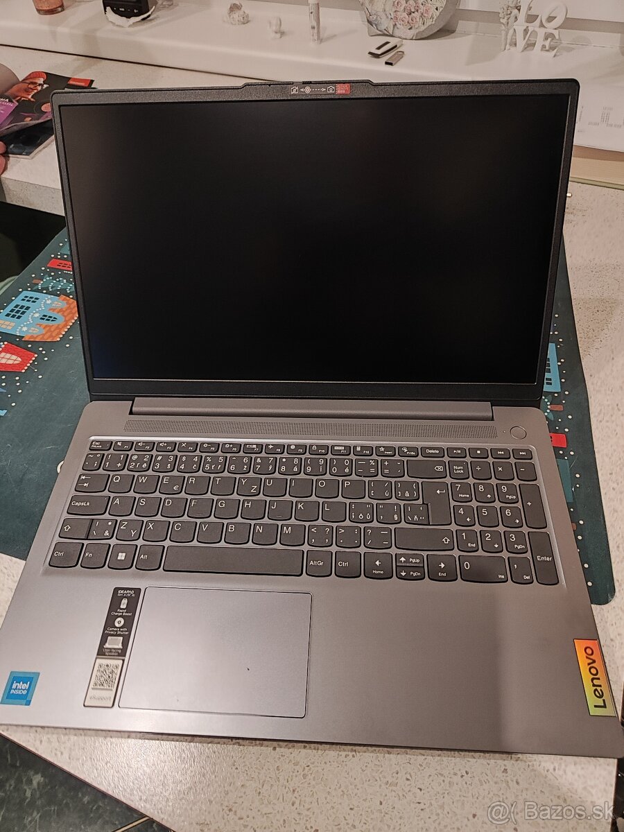 LENOVO IdeaPad Slim 3 15IAN8 Arctic Grey