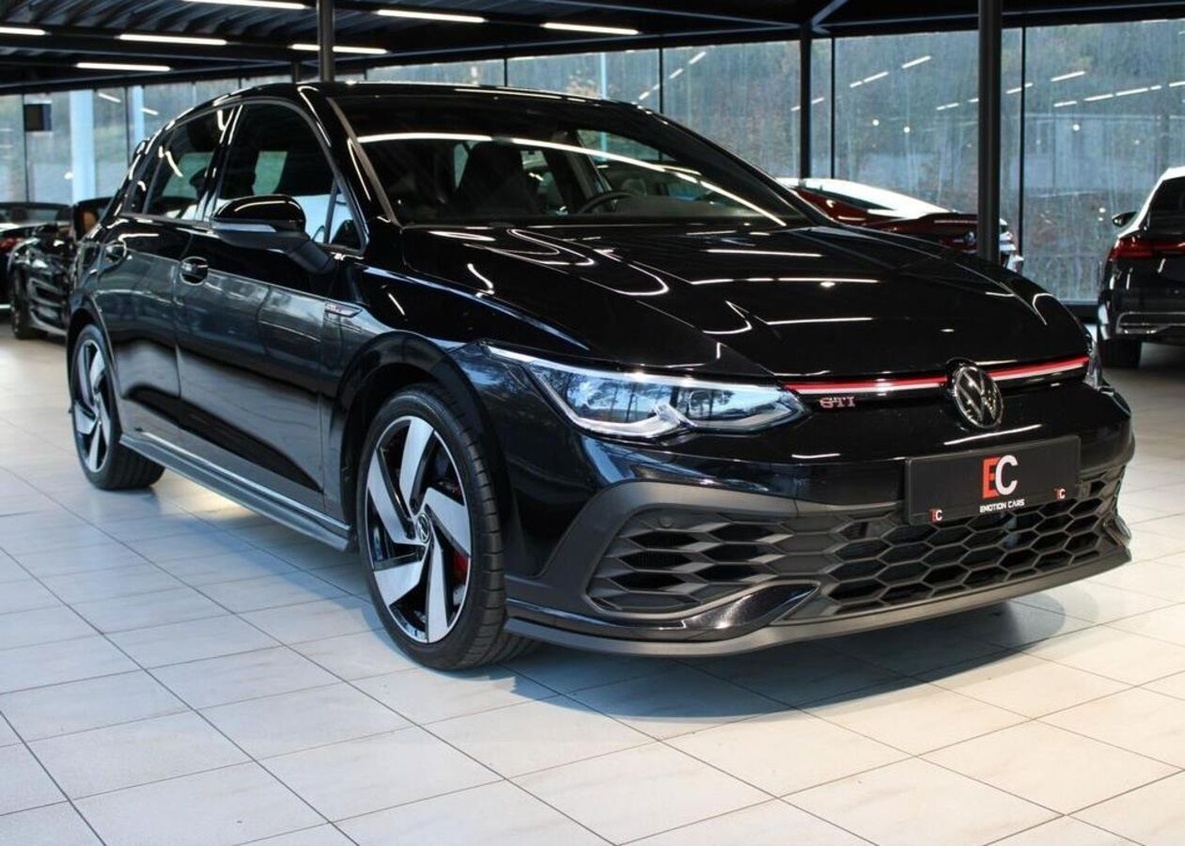Volkswagen Golf GTI Clubsport DSG 221kW benzín automat