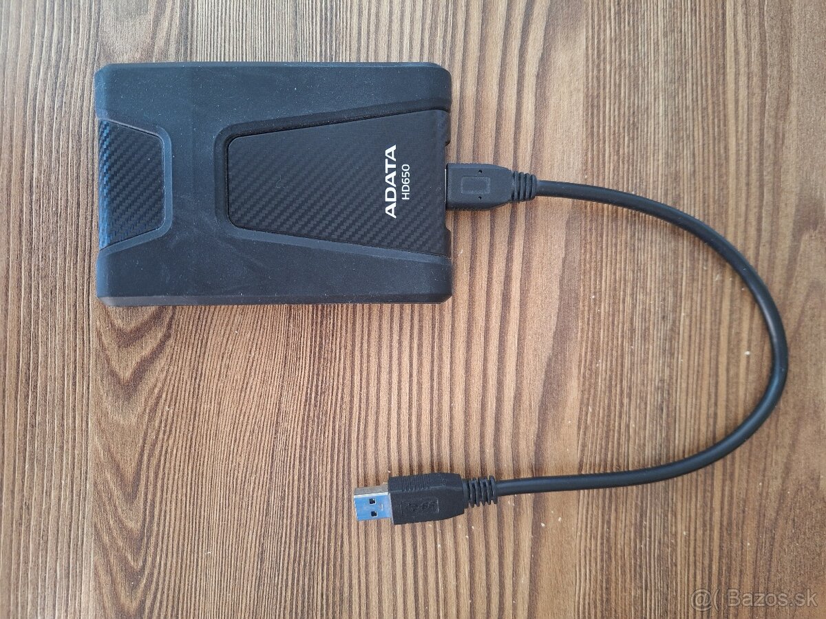 Predám 2 externé HDD zn. ADATA 1TB
