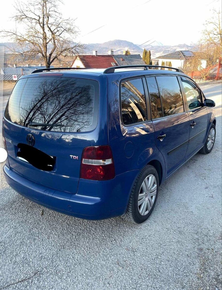 Predám zachovalý Volkskswagen touran