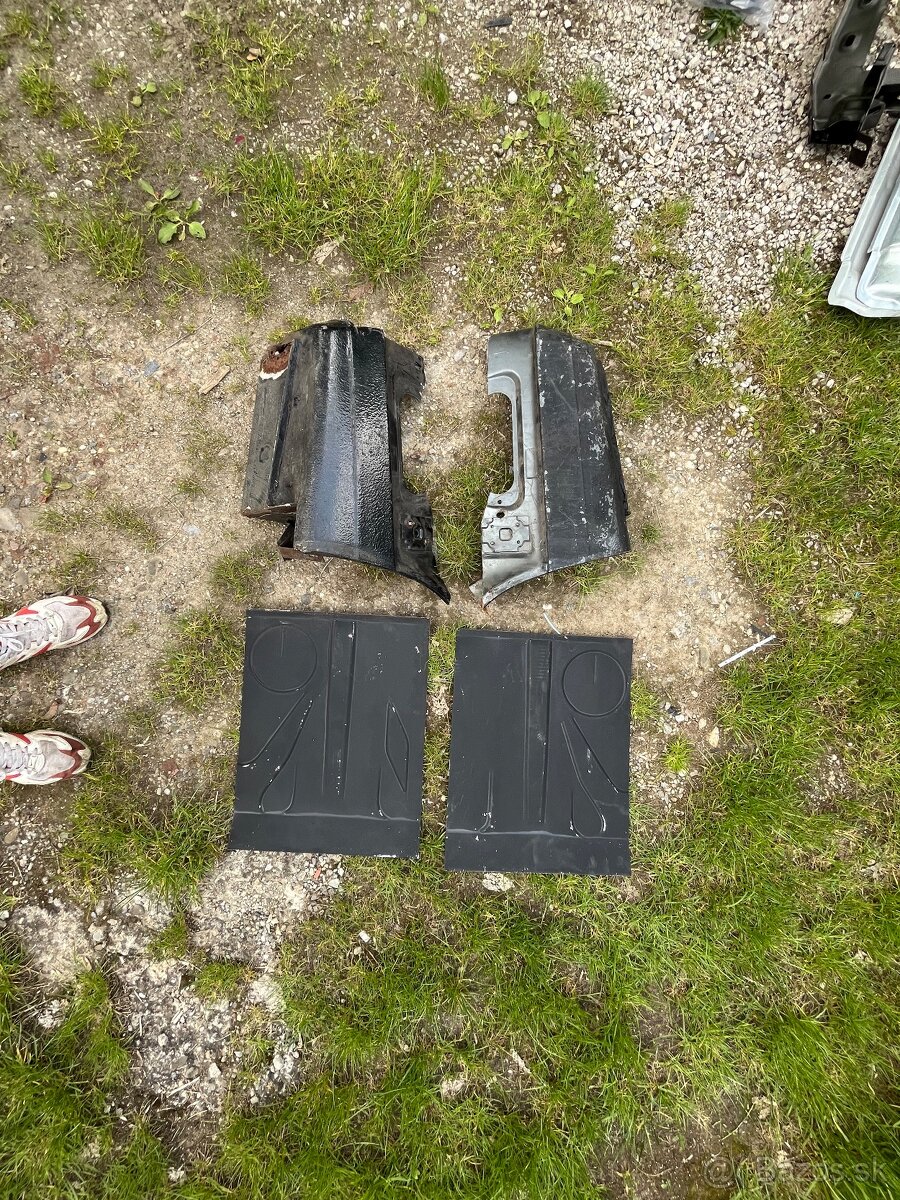 BMW e30 opravné plechy na podlahu