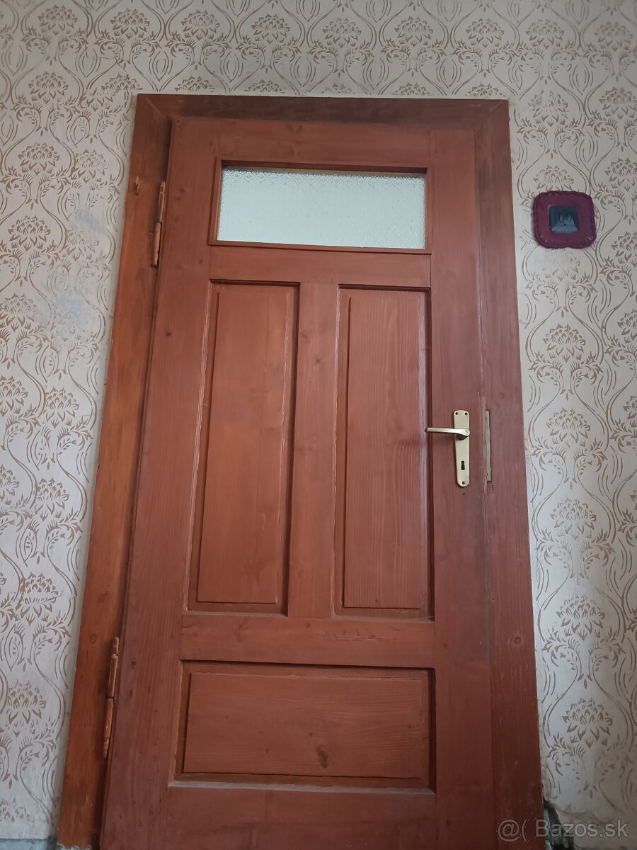 Dvere vnútorné z chalupy vrátane zárubne