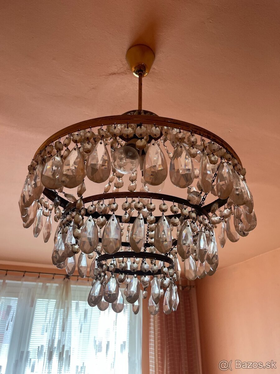 Starý krištáľový luster