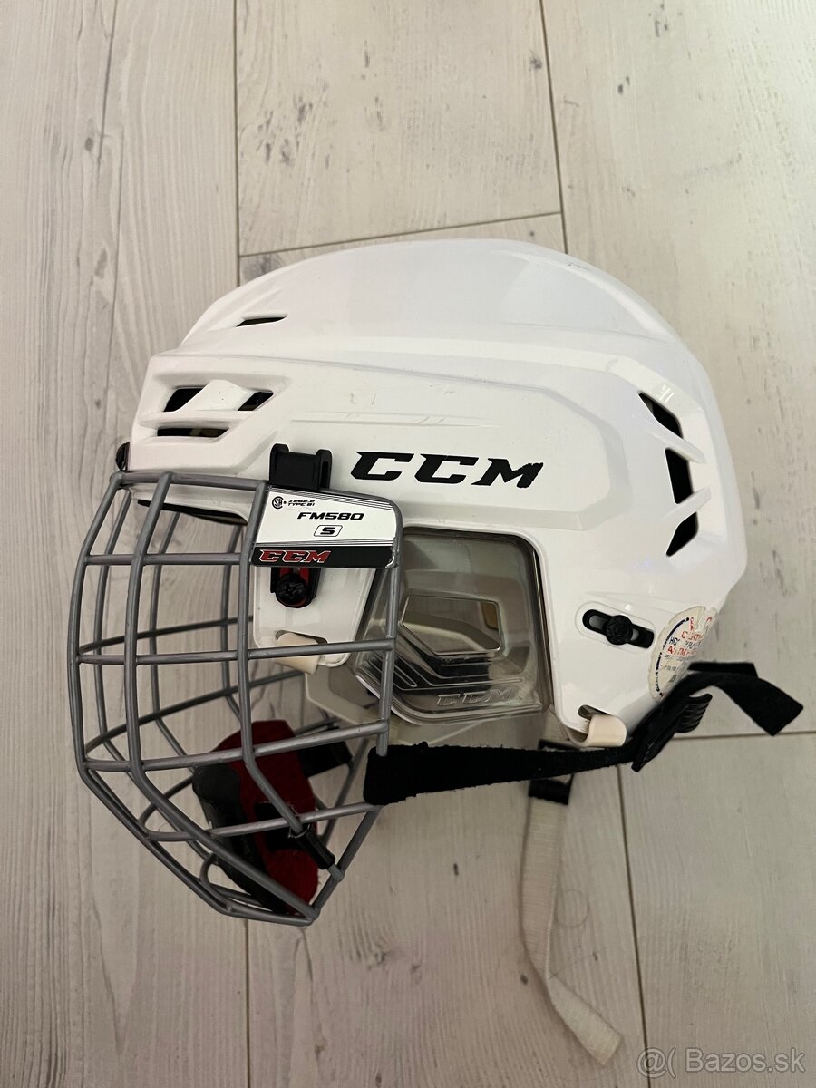 PRILBA CCM TACKS 110