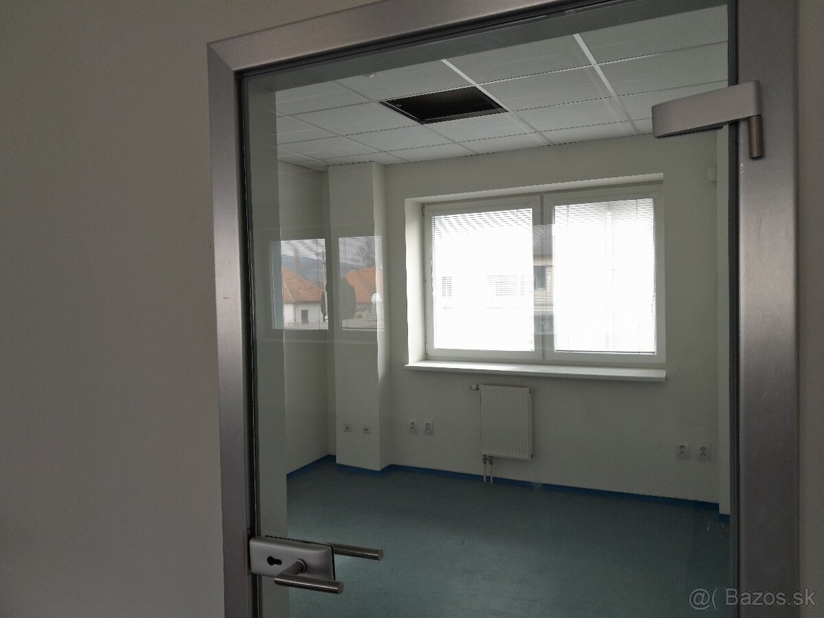 Prenájom kancelárskych priestorov Nitra centrum Vodná