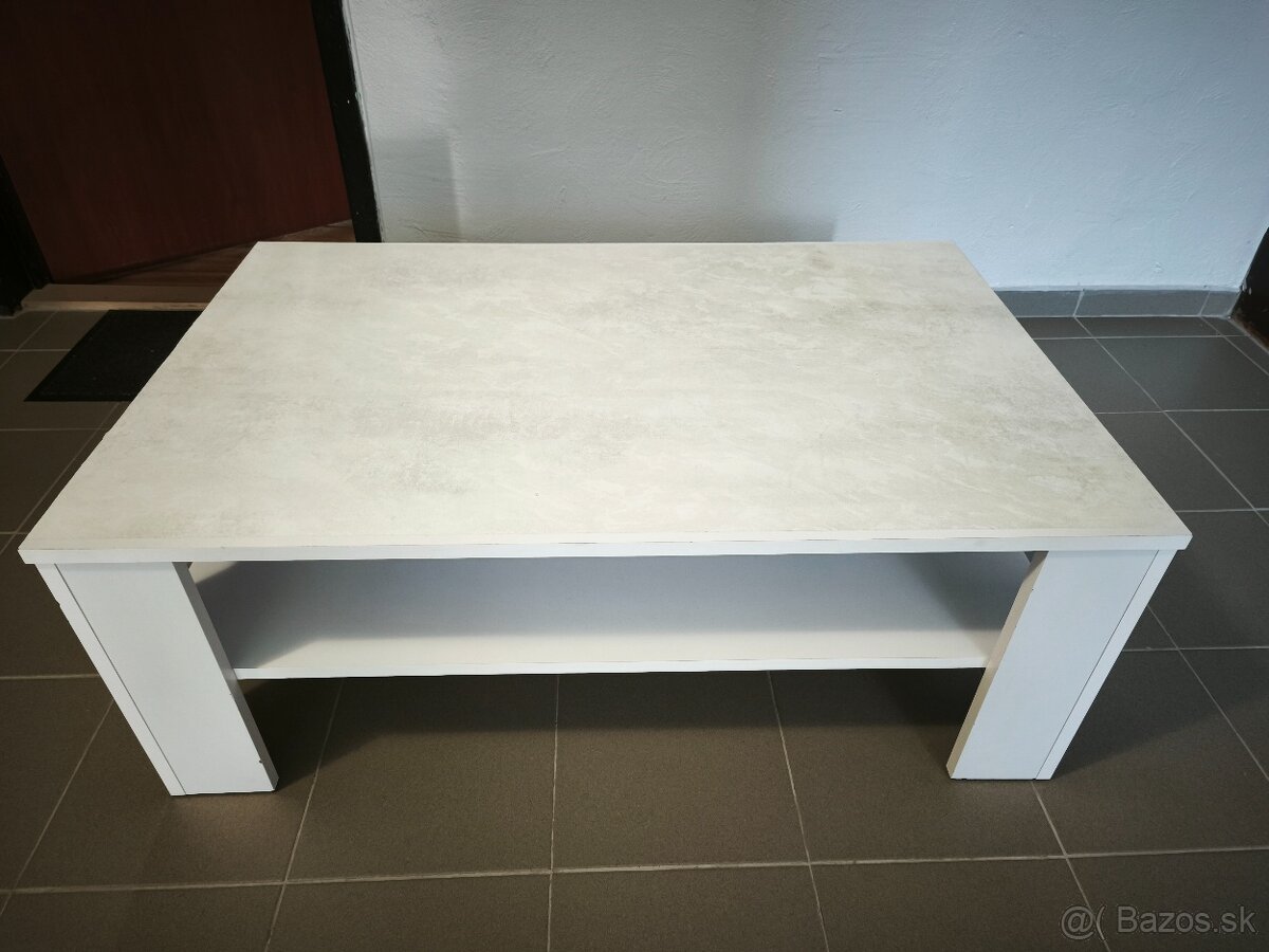 Stolík