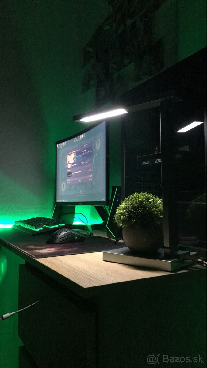 Predám skladaný počítač ASUS
