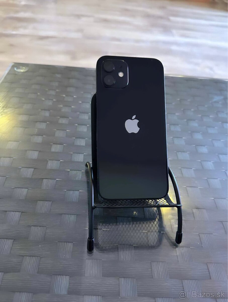 iPhone 12