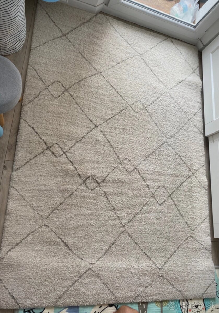 Tversted koberec ikea