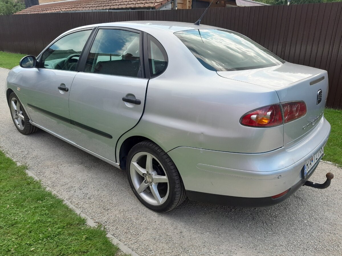 SEAT CORDOBA Sedan 1,4 benzin 63kW