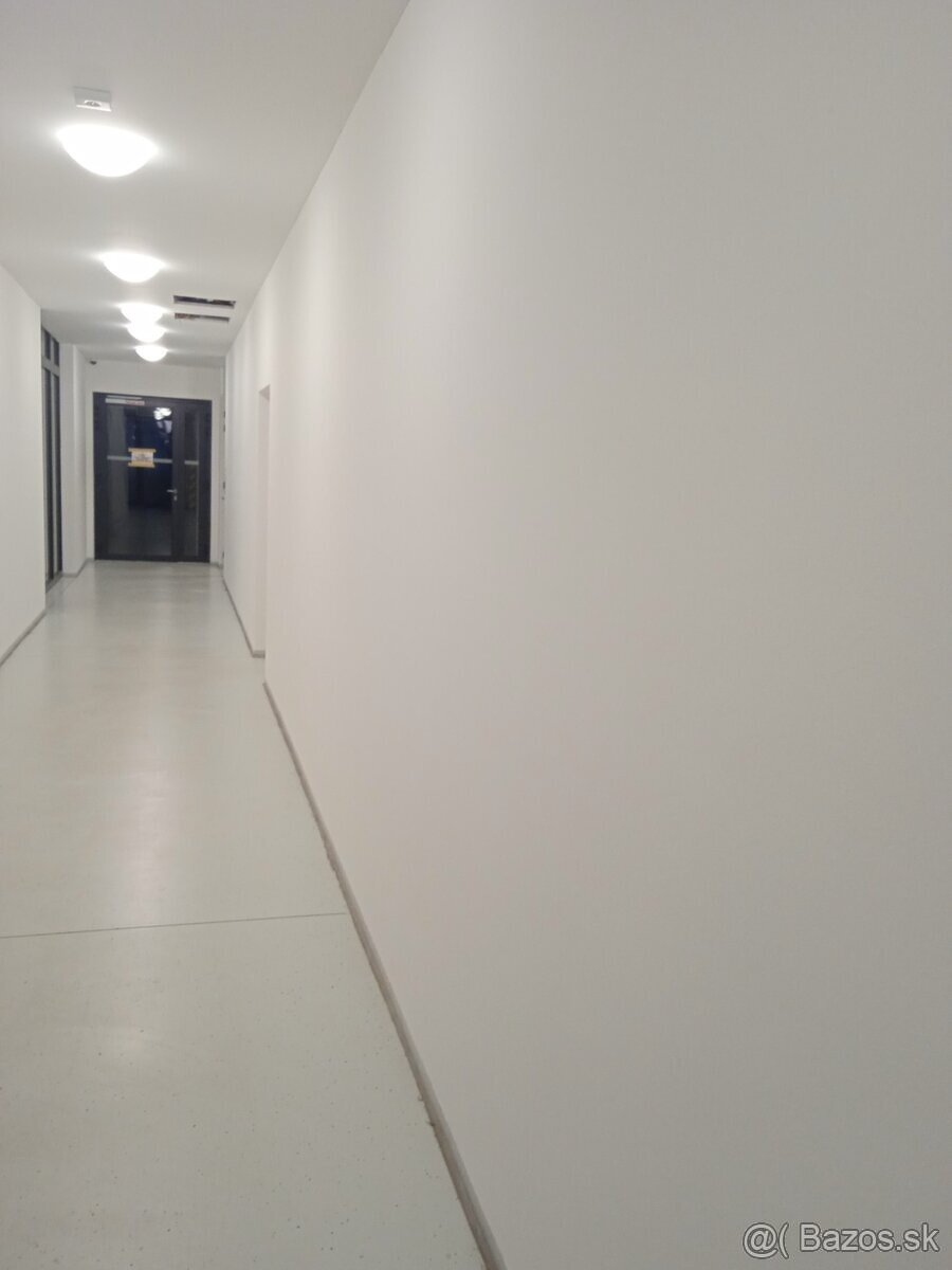 Udržbárské  práce  pre bytové a nebytové domy v BA .