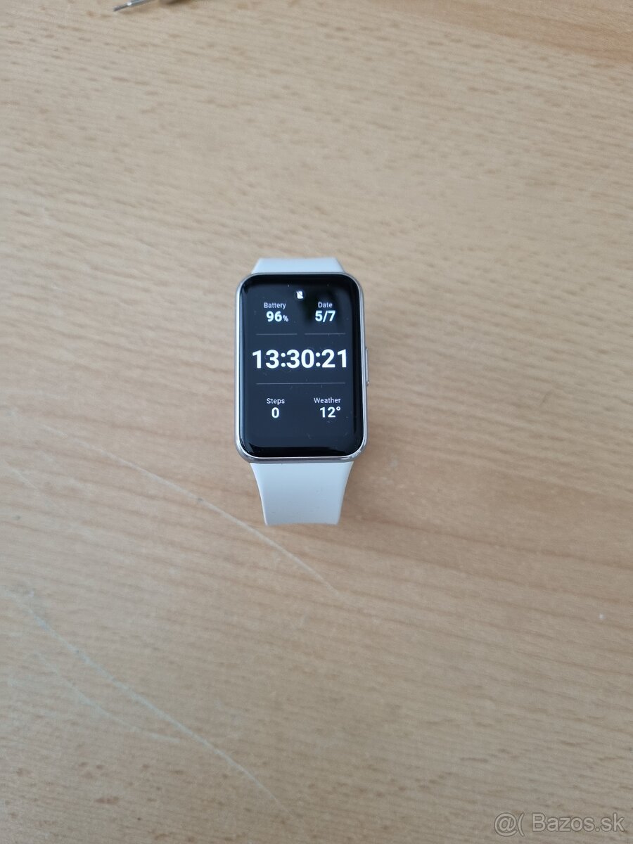 Samsung galaxy fit 3 smart naramok hodinky fitness