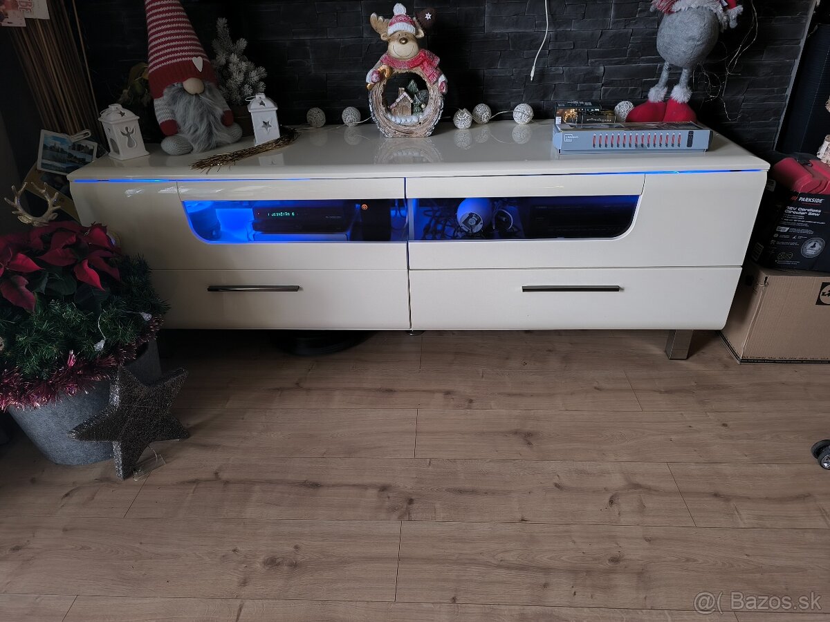 TV stolik + konferenčny