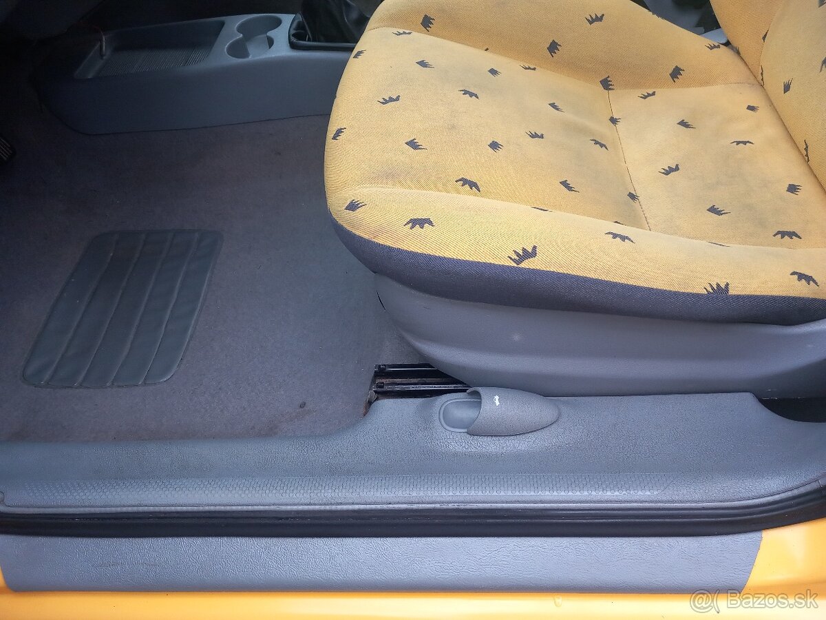 Škoda felicia žlta