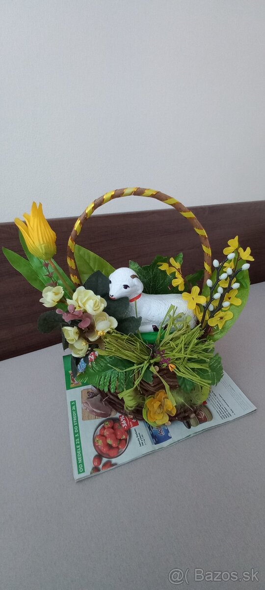 Veľkonočný košík s ovečkou