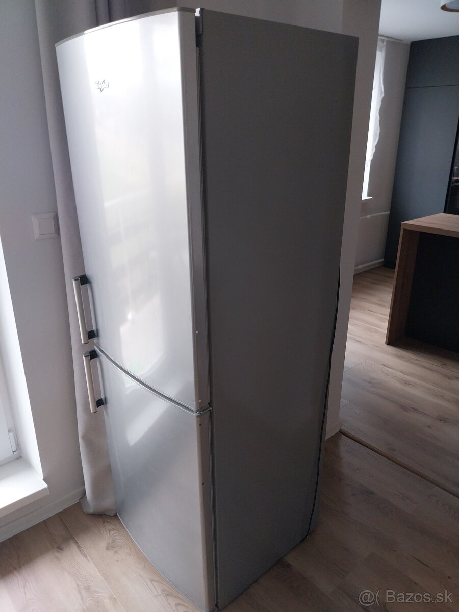 Chladnička Whirlpool