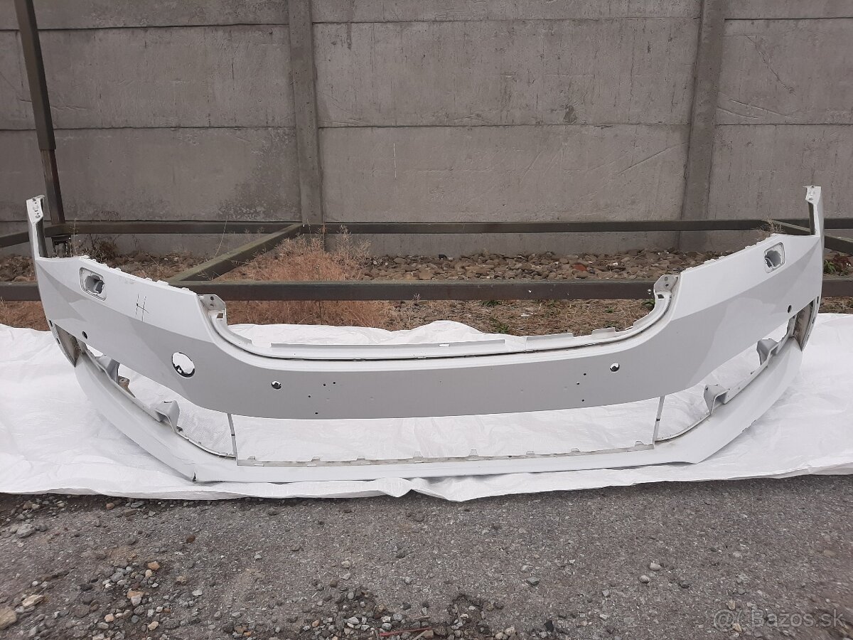Predný nárazník Škoda Superb Lift