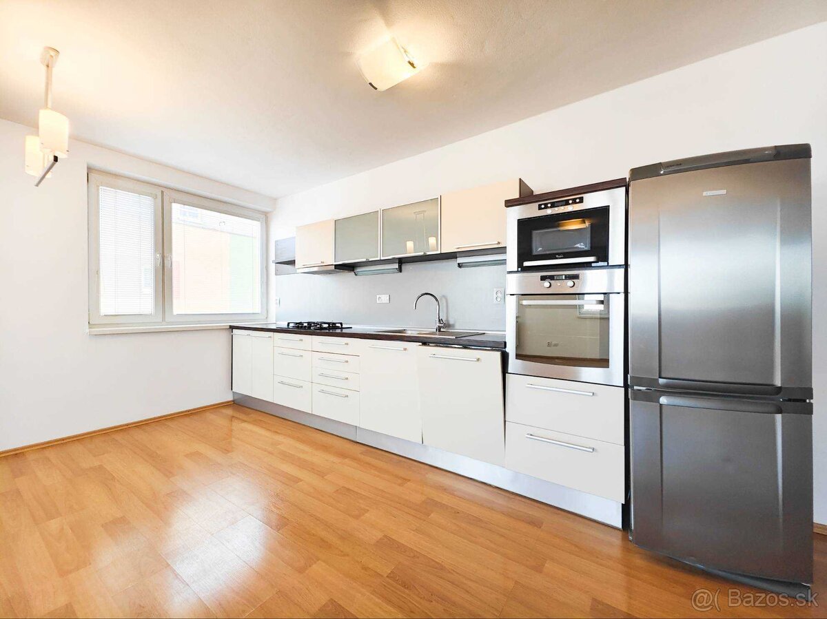 PRENÁJOM - PRIESTRANNÝ 3 IZB BYT, TÁBORSKÁ, KOŠICE - JUH