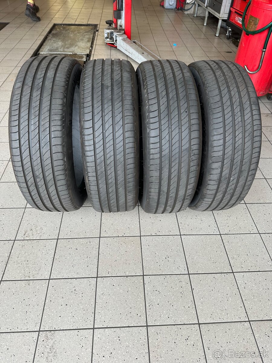 Letne pneumatiky Michelin 205/55 r19 najazdene 400 km