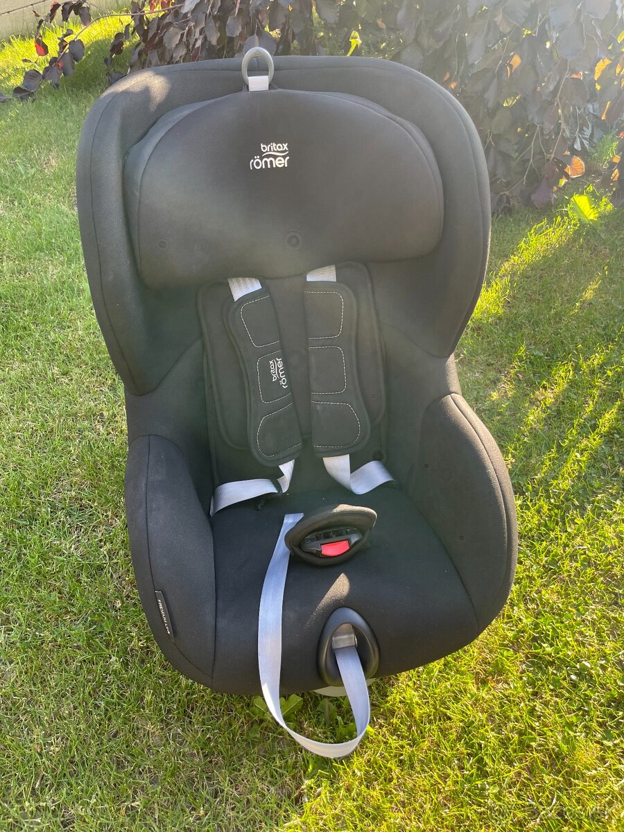 Trifix i-Size BR Cosmos Black ZR 76-105 cm autosedačka