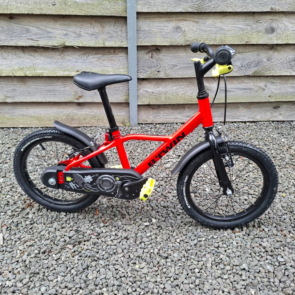 Detský bicykel BTWIN Racing - 16 palcový - 4,5 až 6 rokov
