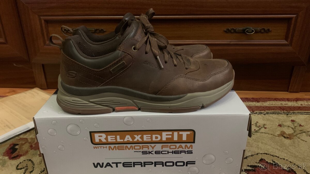 Skechers BENAGO - HOMBRE vel 42 / 9